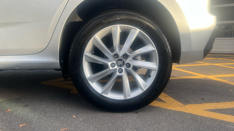 Skoda Kamiq 1.5 TSI SE 5dr DSG Petrol Hatchback